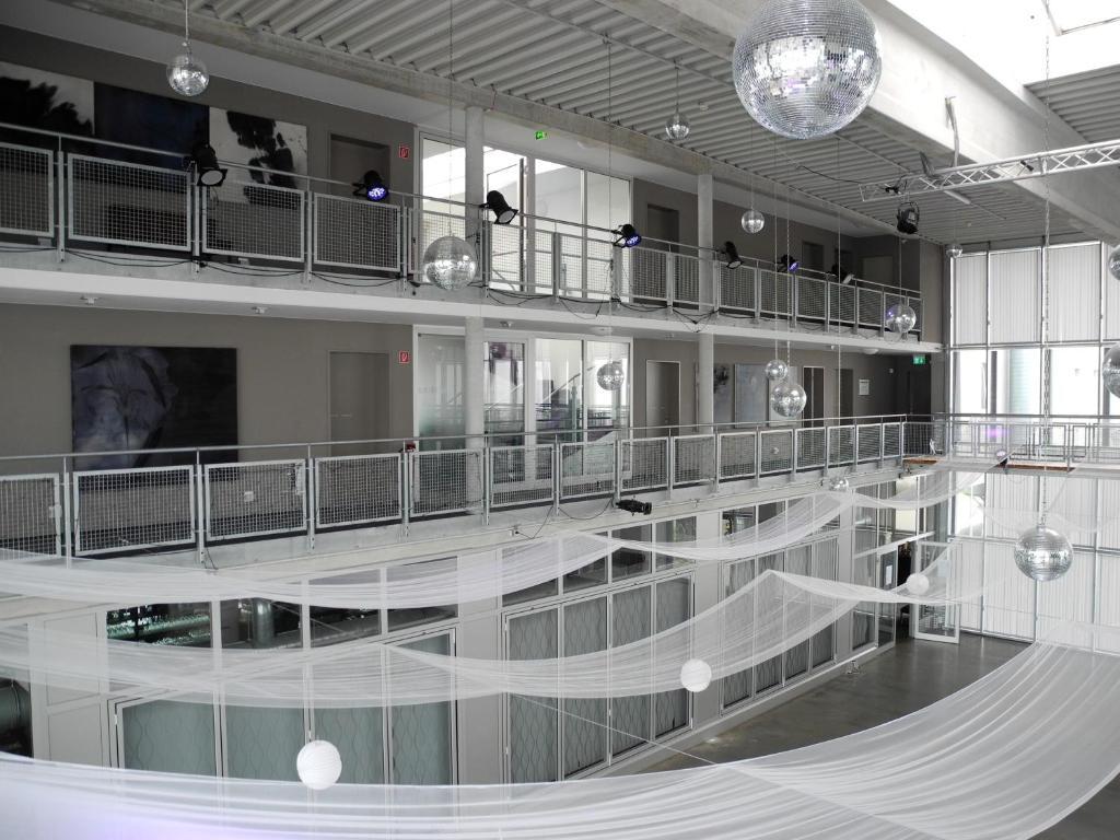 Hotel Schlafstadt Eimeldingen ภายนอก รูปภาพ